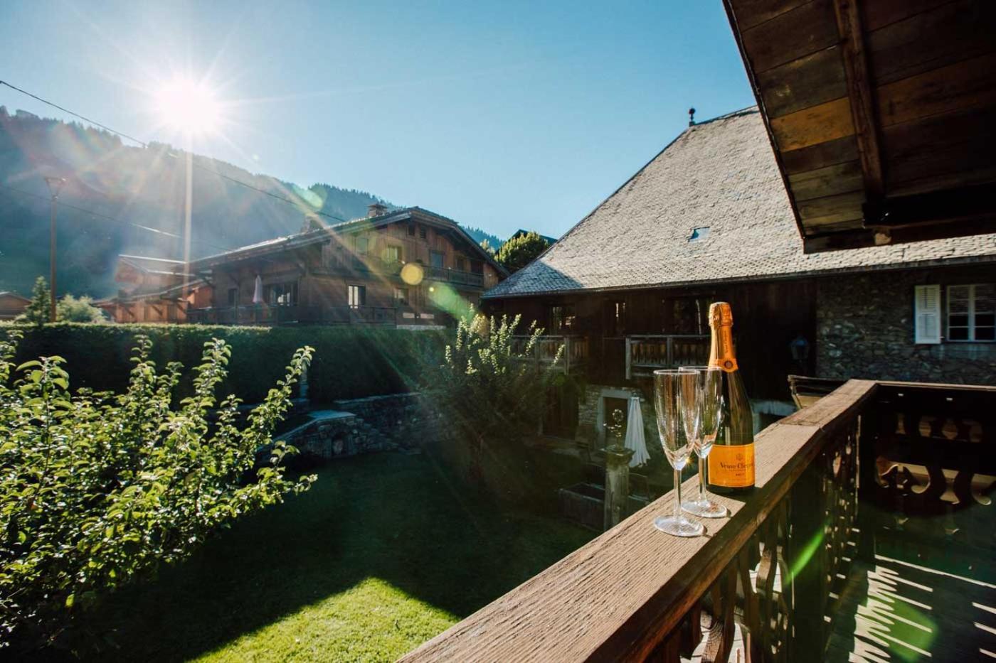 Hotel Mas De La Coutettaz, The Farmhouse Morzine Room photo